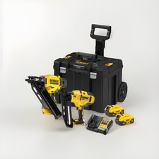 Dewalt DCK246P2T 18V Brushless Twin Pack Nailer Kit 2 x 5Ah Bts + 2 bxs of nail 