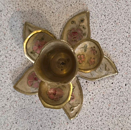 Metal flower shaped - metal,