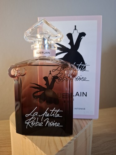 Guerlain petite robe noire - la,