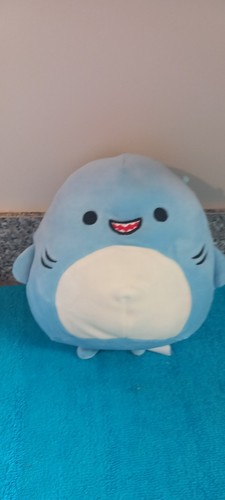 Squishmallow davie the shark - shark, 8