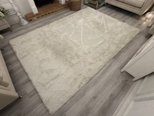 Dunelm indulgence rug white - dunelm,