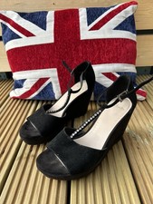 Clarks Woman’s Wedge Heeled Sandals Shoes Size 5 Black Suede Diamanté T Bar 