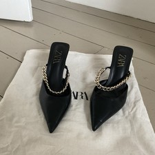 Zara Black Slip On Courts