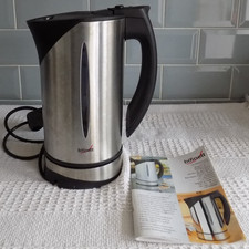 Bifineff Brushed Chrome Water Kettle Cordless