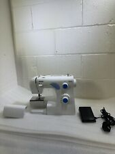 Pfaff Element 1050s Sewing Machine needs a good service 