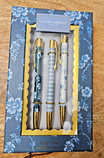 Milthorpe Trellis floral Blue
