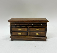 1:12TH Scale Dolls House