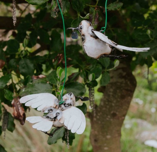 Metal flying doves - metal,