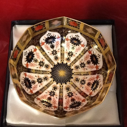 Royal crown derby old imari - old,