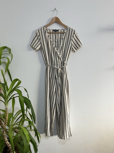 Beige and black - beige,