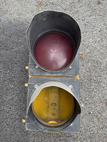 Crouse hinds traffic light - traffic,