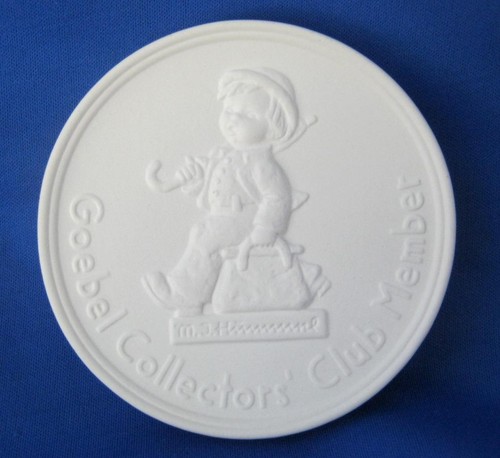 Vintage goebel hummel white - vintage,