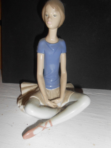 Vintage lladro beth sitting - vintage,