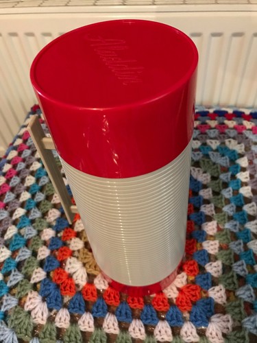 Vintage aladdin plastic - aladdin, super