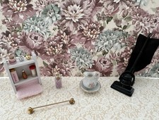 Dollshouse 12th scale old