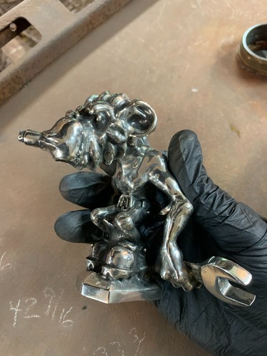 Knuckle dragger hood ornament - knuckle,