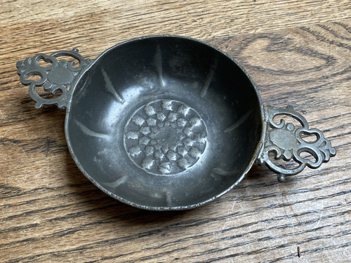 Antique pewter porringer - antique,