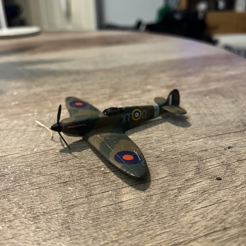Corgi model aircraft - corgi,