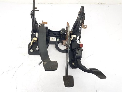 2011 vauxhall astra pedal box - 2011,