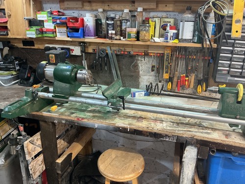 Woodturning lathe used - used, record