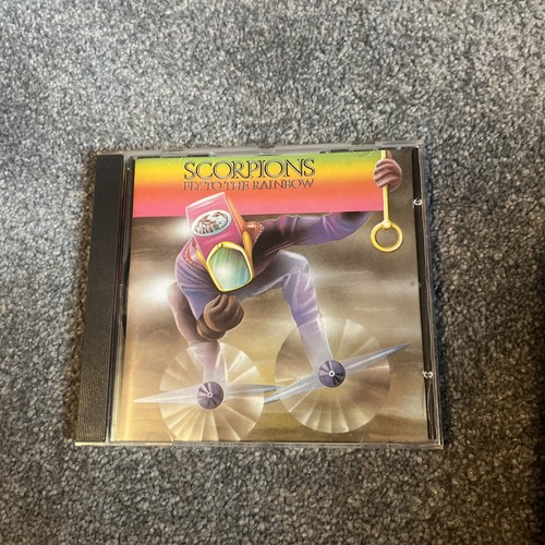 Fly the rainbow by - fly,