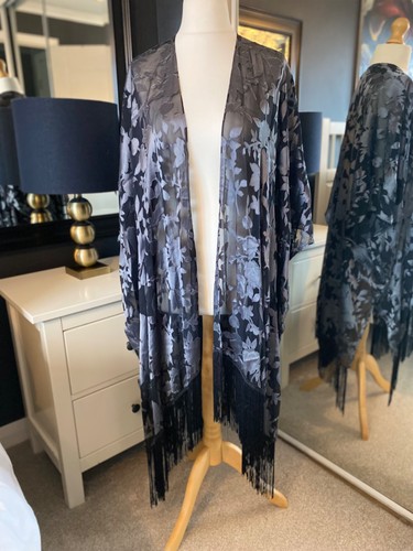 Stunning debut fringed kimono - debut,