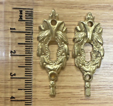 2 x Antique Style Exquisite