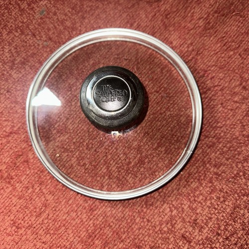 Pampered chef glass - 6",