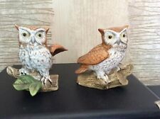 2 X PORCELAIN OWLS ON BASE