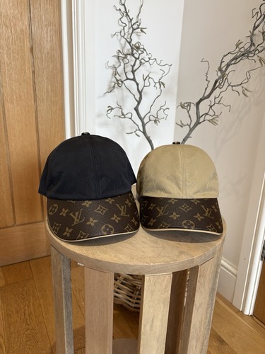 Monogram khaki black - monogram,