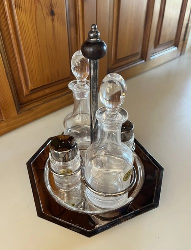 Silver plate and crystal - plate, cruet