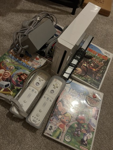 Nintendo wii white console - wii,
