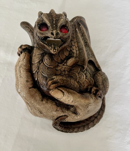 Windstone left hand dragon - hand,