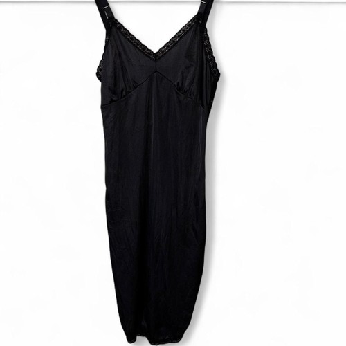 Lot vintage black slips - lot,