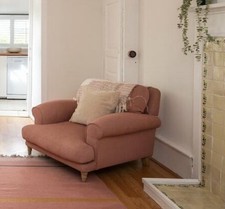  Loaf Armchair In Sweetie Wrapper Pink
