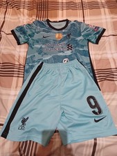 liverpool fc away strip 7/8 yr old number 9 firmino