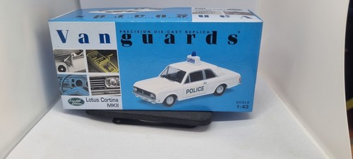 Scale model ford cortina - scale,