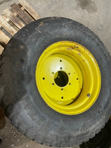 Pair rear stud wheels - of, 6