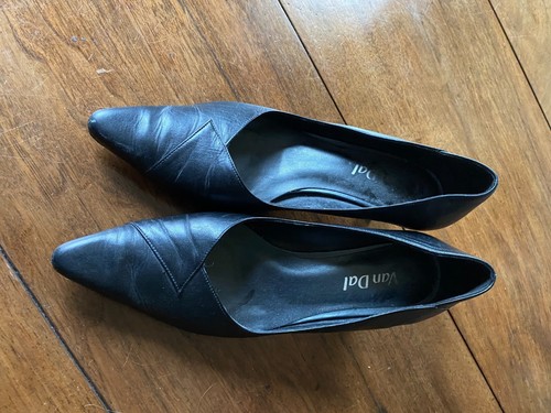 Ladies black van - van, leather
