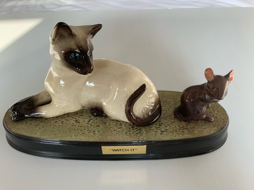 Beswick siamese cat - siamese, in
