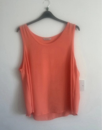 Woman coral s - woman’s,
