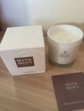 Molton Brown Co o & Sandalwood