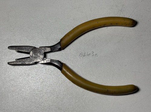 Engineers crimping pliers - bt,