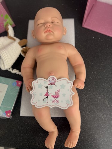 Littlers love vinyl - vinyl, doll