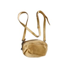 Levis Yellow Mustard Side