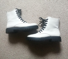 PRIMARK WHITE LACE UP ANKLE