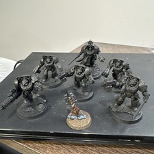 WARHAMMER 40K Space Marine