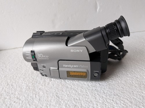 Sony handycam ccd trv24e - sony,