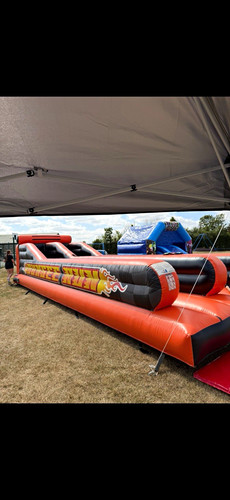 Inflatable bungee run