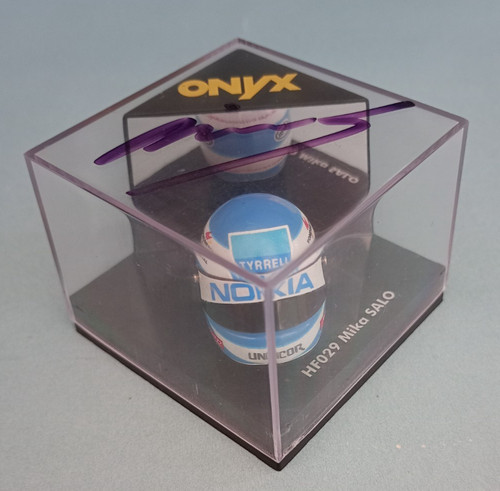 Onyx racing helmet - onyx, mika